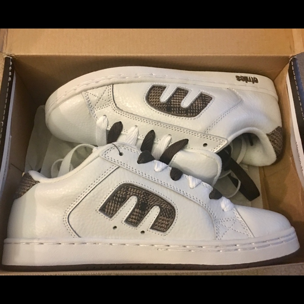 NWT in box Etnies men’s shake shoes discontinued